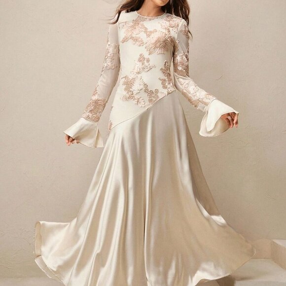 Champagne Elegant Women's Fitted Round Neck Long Sleeve Long maxi Dress - Picture 7 of 7